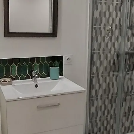 Privative En Rez De Jardin Avec Salle De Bain * Guéméné-Penfao