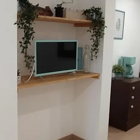 Privative En Rez De Jardin Avec Salle De Bain בית אירוח *